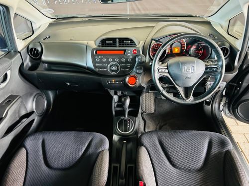 2012 HONDA JAZZ 1.5 ELEGANCE A/T