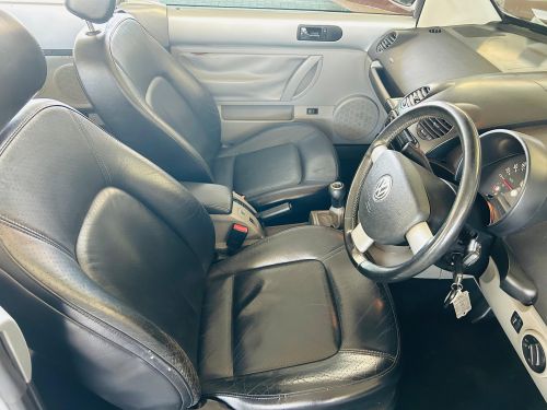 2003 VOLKSWAGEN BEETLE 2.0 CABRIOLET