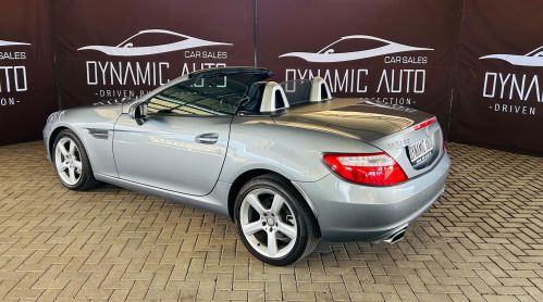 2011 MERCEDES-BENZ SLK 200 A/T