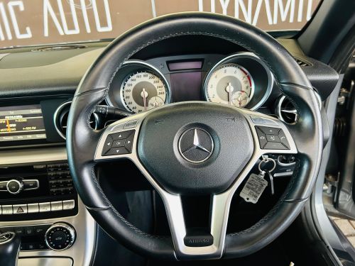 2011 MERCEDES-BENZ SLK 200 A/T