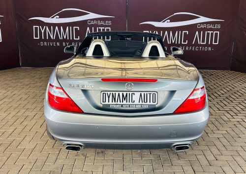 2011 MERCEDES-BENZ SLK 200 A/T