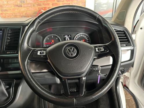 2016 VW T6 CARAVELLE 2.0BITDI C/LINE DSG