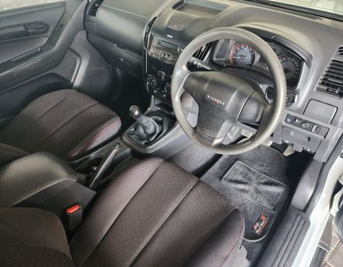 2021 ISUZU D-MAX 250 HO HI-RIDER