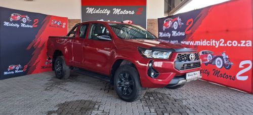 2025 TOYOTA HILUX 2.4GD-6 RB RAIDER A/T