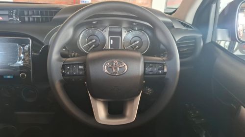 2025 TOYOTA HILUX 2.4GD-6 RB RAIDER A/T