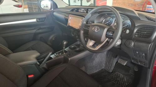 2025 TOYOTA HILUX 2.4GD-6 RB RAIDER A/T