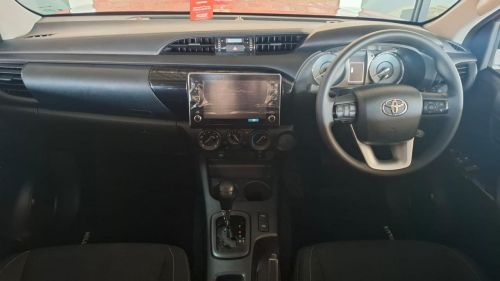 2025 TOYOTA HILUX 2.4GD-6 RB RAIDER A/T